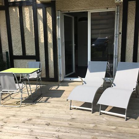 Studio Front De Mer Avec Terrasse Et Acces Direct Plage A Merville-Franceville - Fr-1-487-329 Kültér fotó